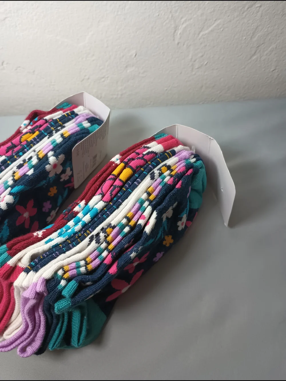 Wonder Nation Girls' No Show Flower Socks (2)
